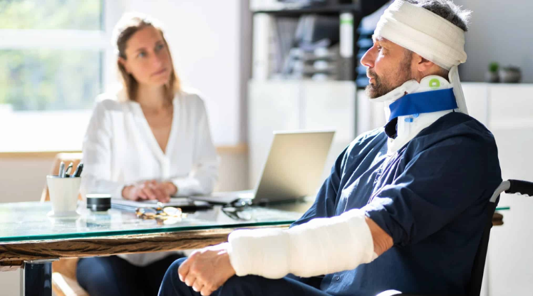 Why You Need a Charleston Bus Accident Lawyer After a Serious Crash