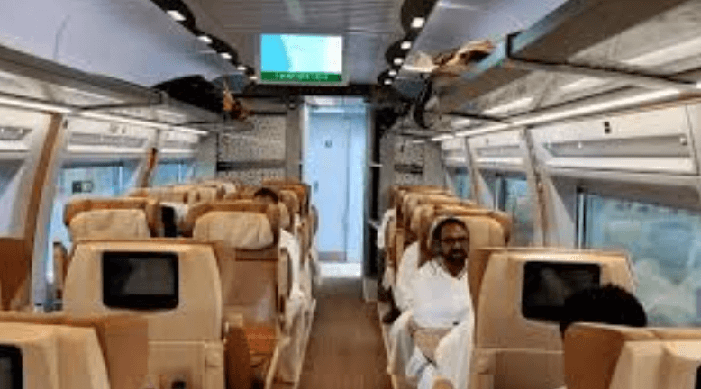 Economy vs Business Class on Saudi Trains: Which One Should You Choose?