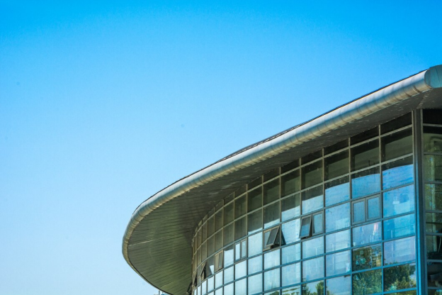 How Polycarbonate Rooflights Can Transform Commercial and Industrial Spaces